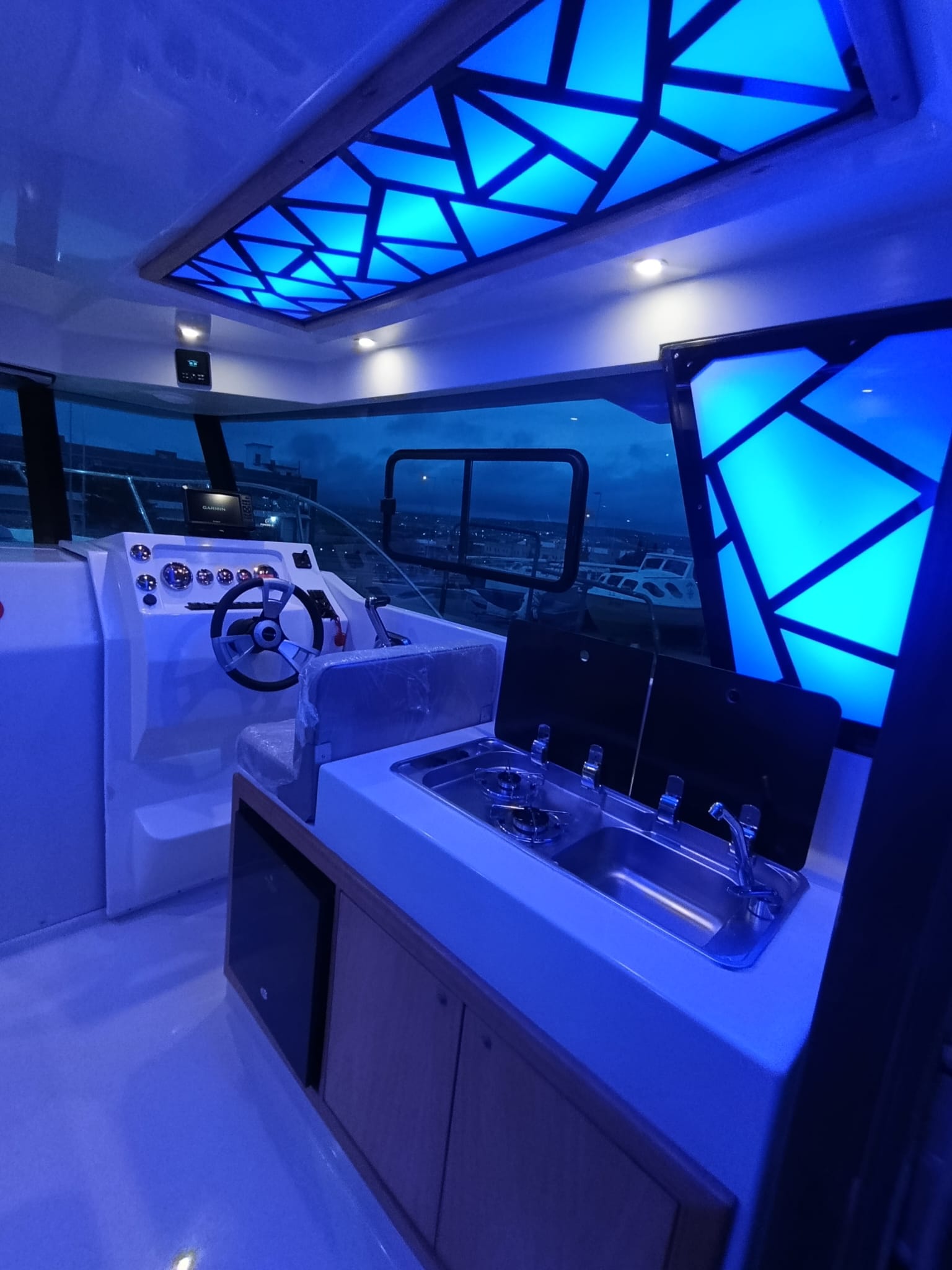 Sea Pilot Kabin İçi Mutfak ve Marin Ocak