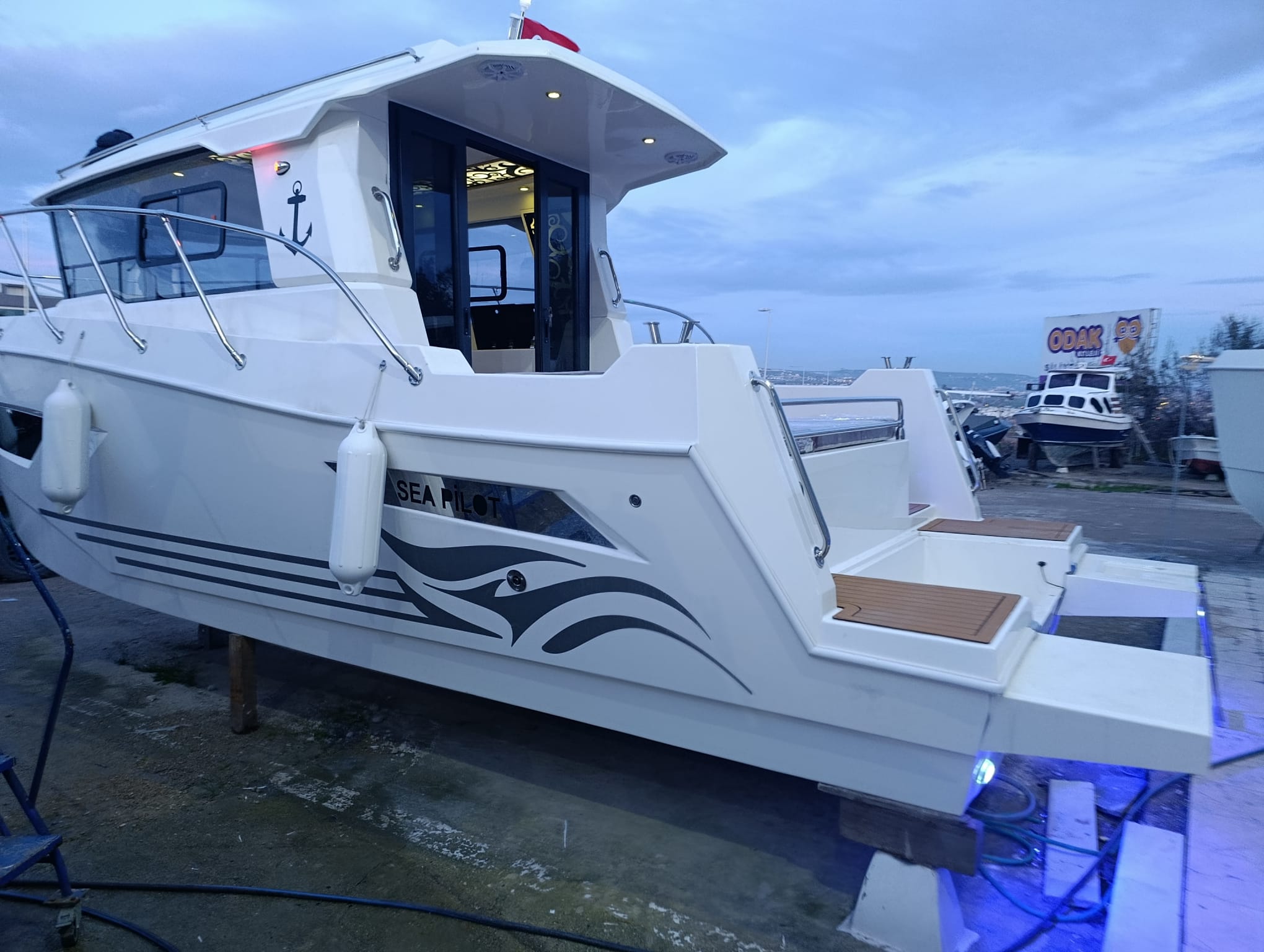 Sea Pilot Alacakaranlık ve Sualtı LED Aydınlatması