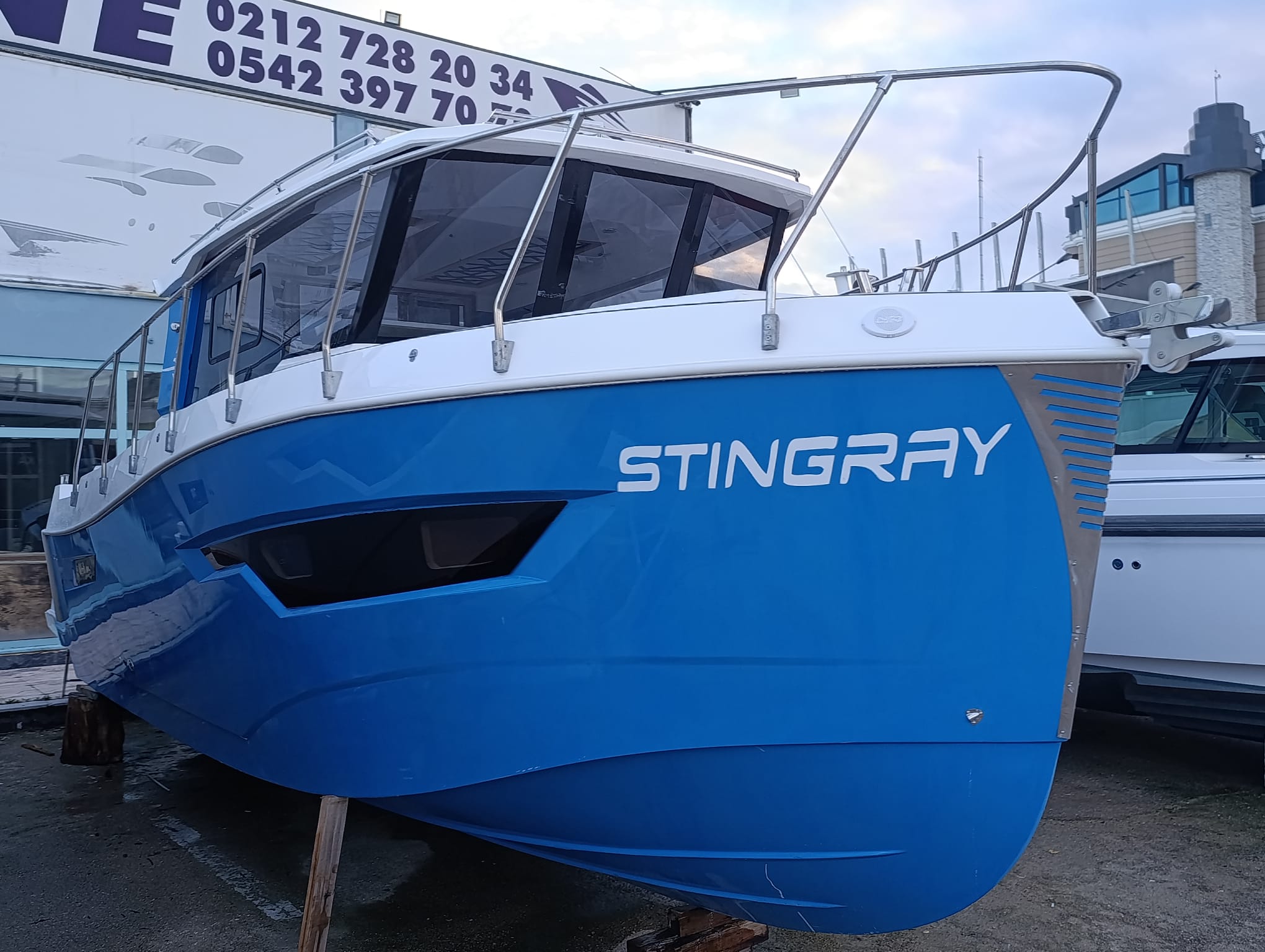 Deniz Group Stingray Sport Kabinli Tekne